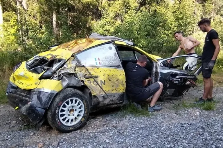 Nem sok minden maradt Pablo Sarrazin autójából a balesete után