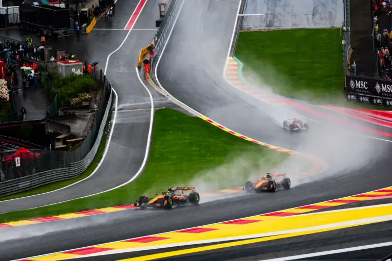 Felrémlett a halál emléke, avagy nem mindenki ért egyet Verstappennel és Hamiltonnal