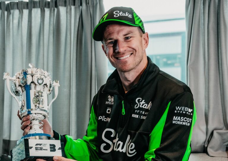 Ironikus: végre dobogóra állt Hülkenberg, erre gyerekeknek való játékot nyomtak a kezébe