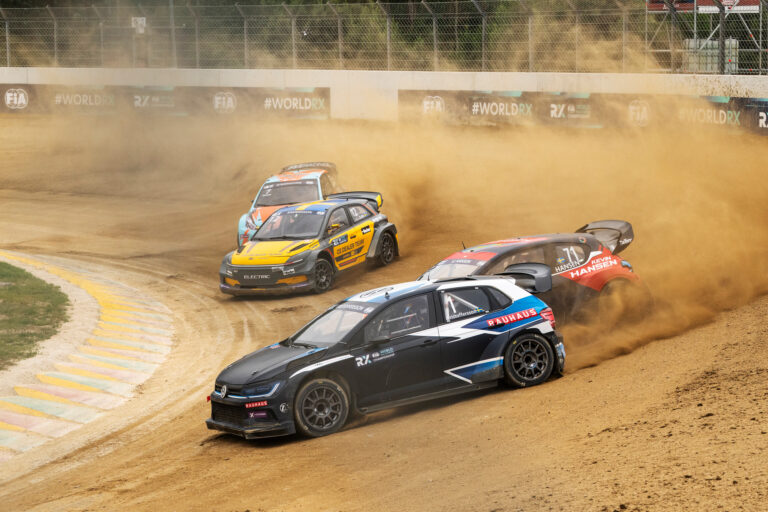 A címvédő Kristoffersson egy forduló után technológiát váltott