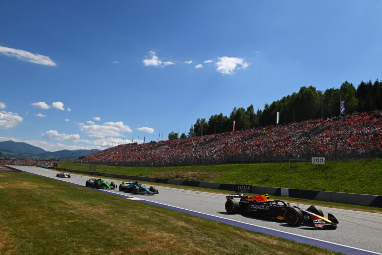 A Red Bull pilótája is esélyes lehet az új F1-es csapat egyik ülésére