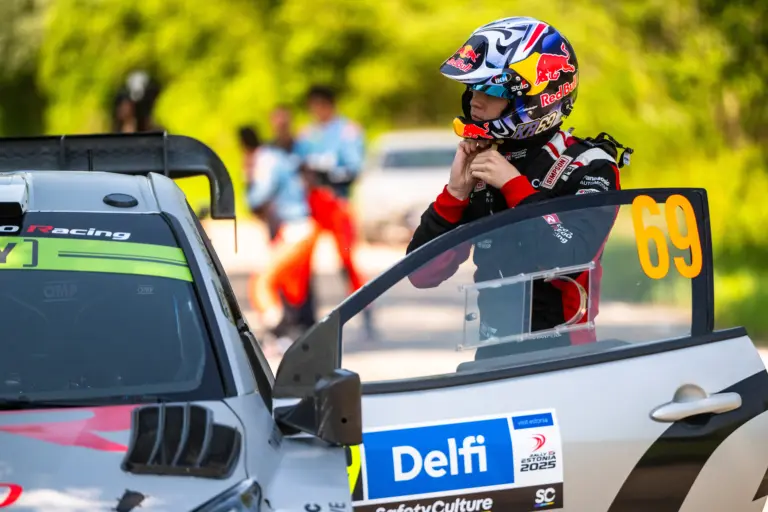 Kalle Rovanperä nyomja, amennyire csak tudja a Finn Rallyn