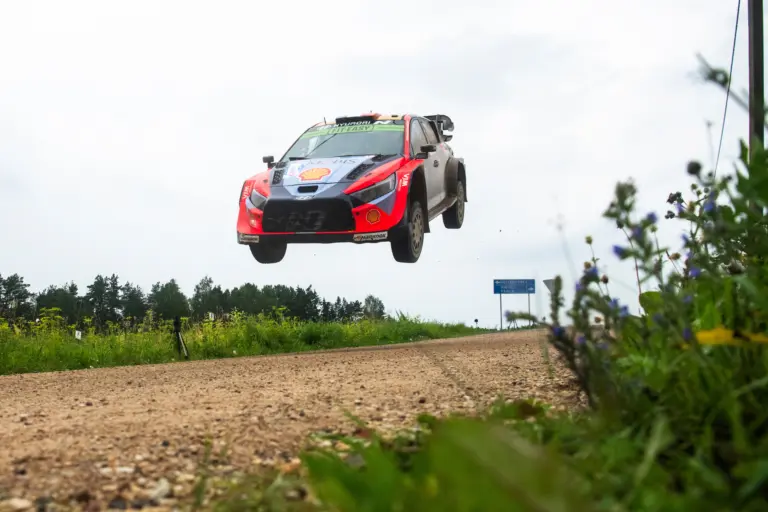 Adrien Fourmaux újra dobogóra állna Finnországban