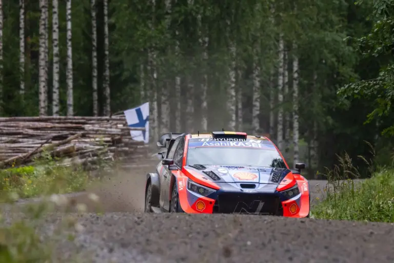 Neuville tudja, hogy nem képes lehetetlenre, bedobta a törölközőt