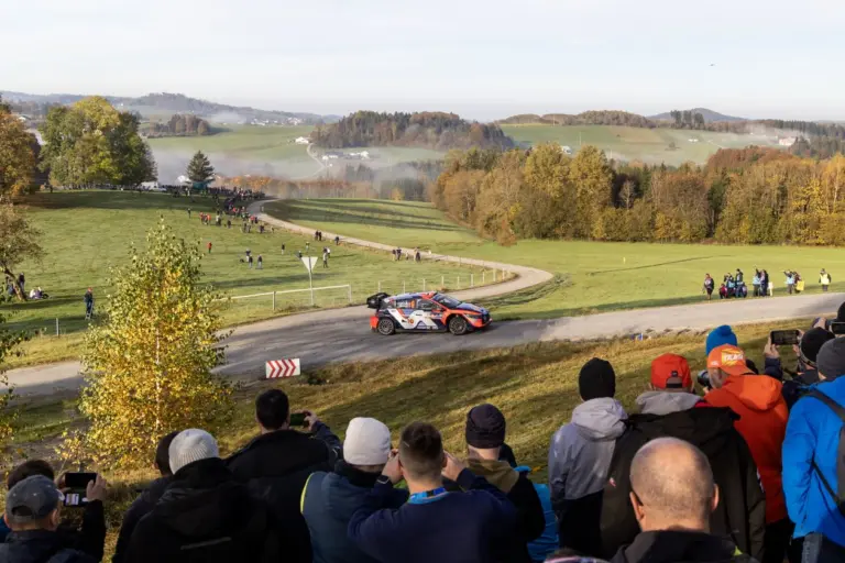 18 nagy kihívást jelentő gyorsasági a Közép-Európa Rallyn