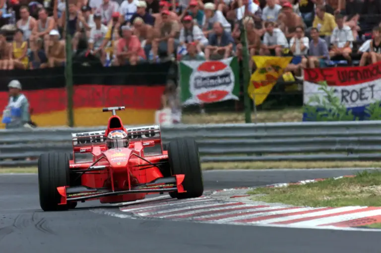 Így aratta Schumacher és a Ferrari közös története egyik legnagyobb győzelmét a Hungaroringen