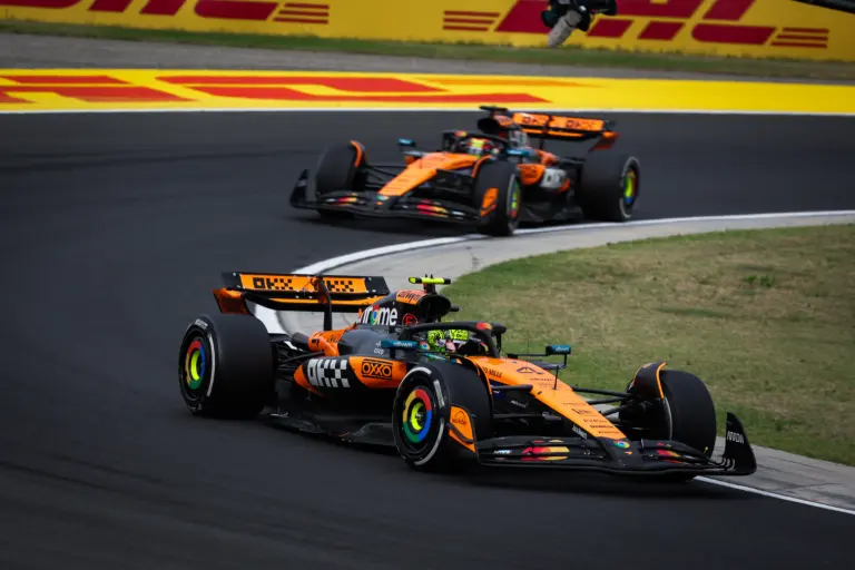 Norris csak bemákolta, vagy a McLaren adta neki a győzelmet a Magyar Nagydíjon?