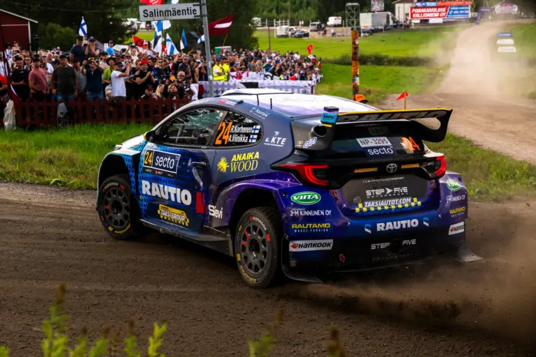 Korhonen odaadta volna a finn WRC2-es győzelmet Latvalának, de csak egy feltétellel