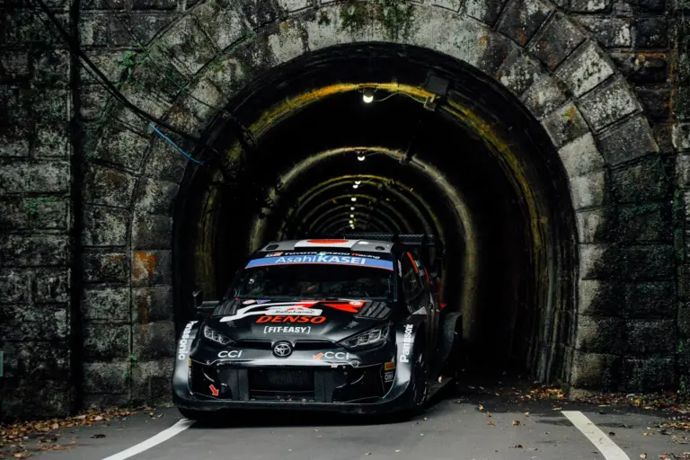 20 gyorsasági, köztük a híres alagút vár a mezőnyre a Japán Rallyn