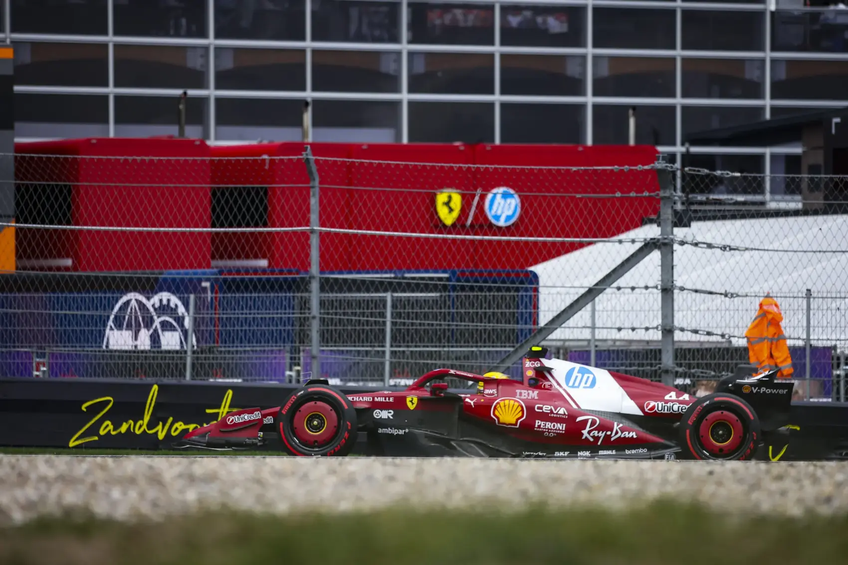 Hamilton, Ferrari