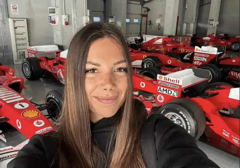 Váratlan fordulat, versenyzőnő is indul az FIA elnöki pozíciójáért
