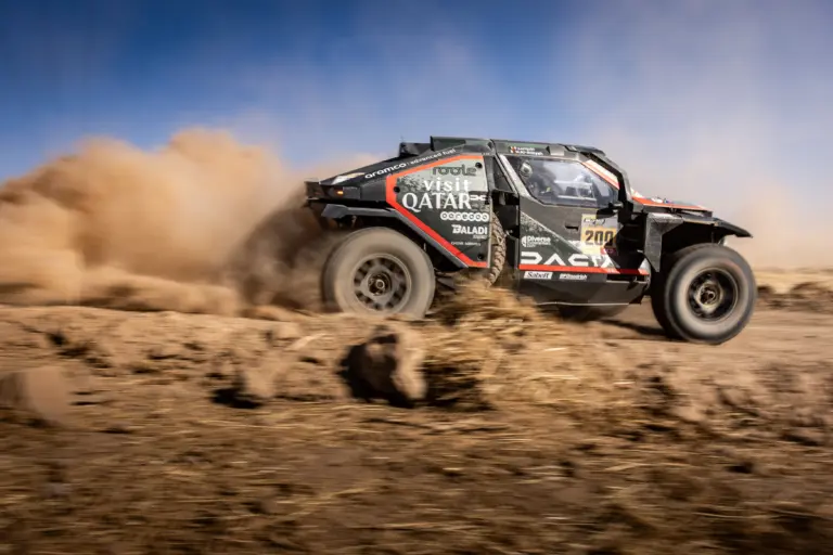 Al-Attiyah szakaszt nyert, Loeb már dobogón Portugáliában