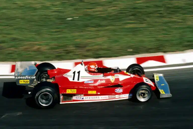 Világbajnok lett, majd azonnal otthagyta a toxikus Ferrarit Lauda, de ezt később megbánta