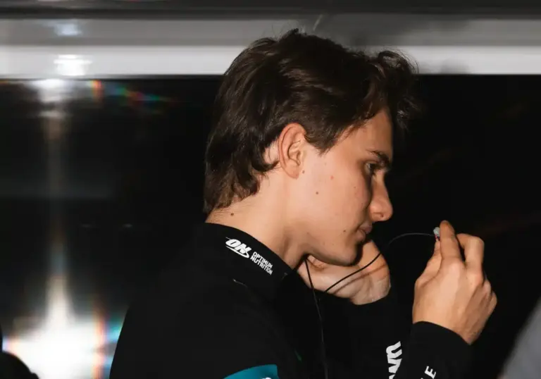 A McLaren indoka Piastri szokatlanul nagy hátrányára: a versenyző nem elég jó