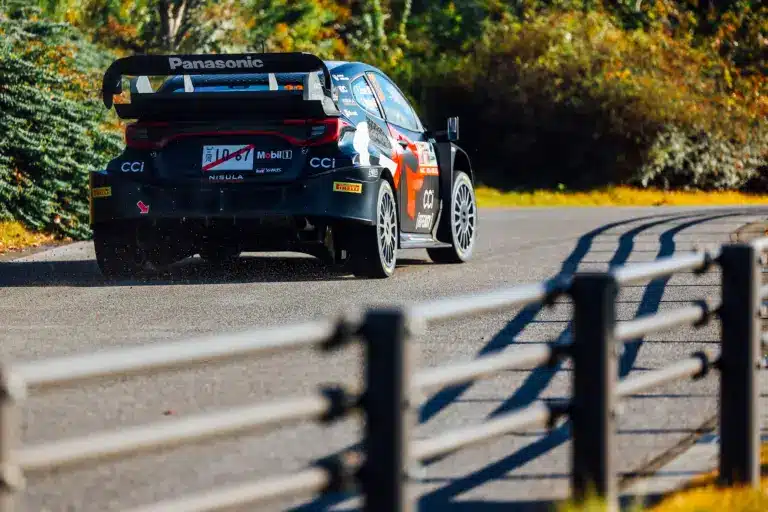 Evans sorozatban harmadik japán győzelmével növelné bajnoki előnyét