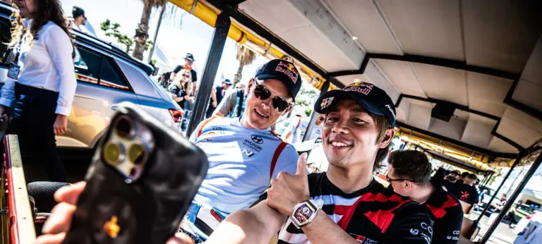 Takamoto Katsuta köszönetet mondott Ott Tanaknak a támogatásért