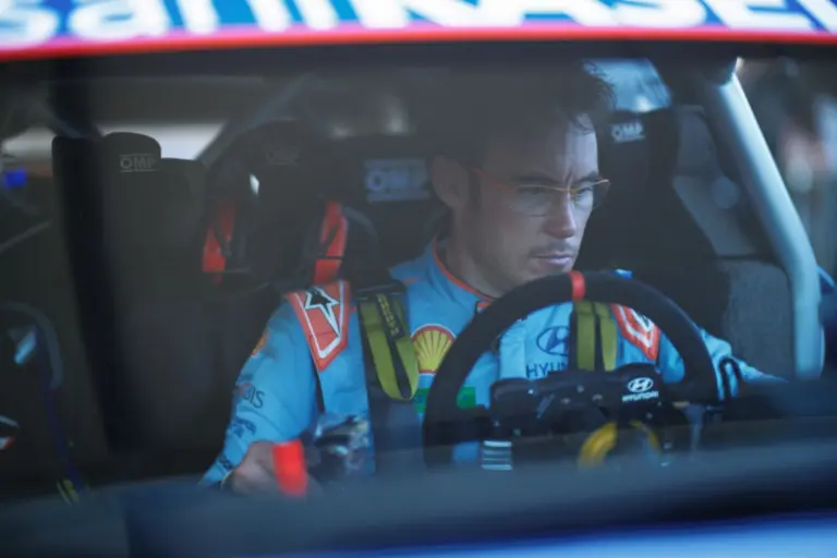 Neuville már a Szaúd-Arábia Rally előtt büntetést kapott