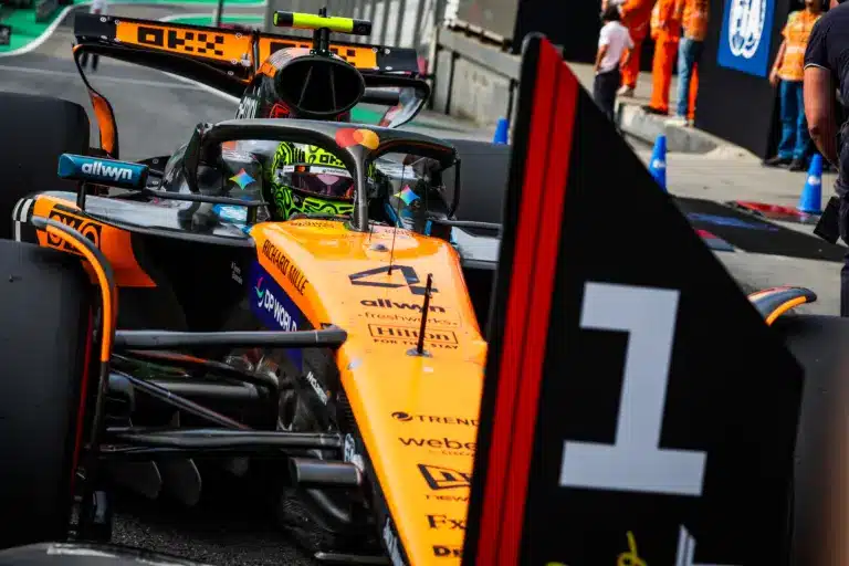 Norrisnak nem jött olyan könnyen a pole, mint Mexikóban; Piastri elégedett, Verstappen nem