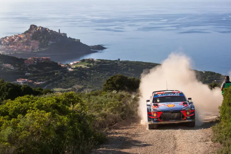 Szardínia 2026-ban is folytatja a hagyományt és ismét központot vált