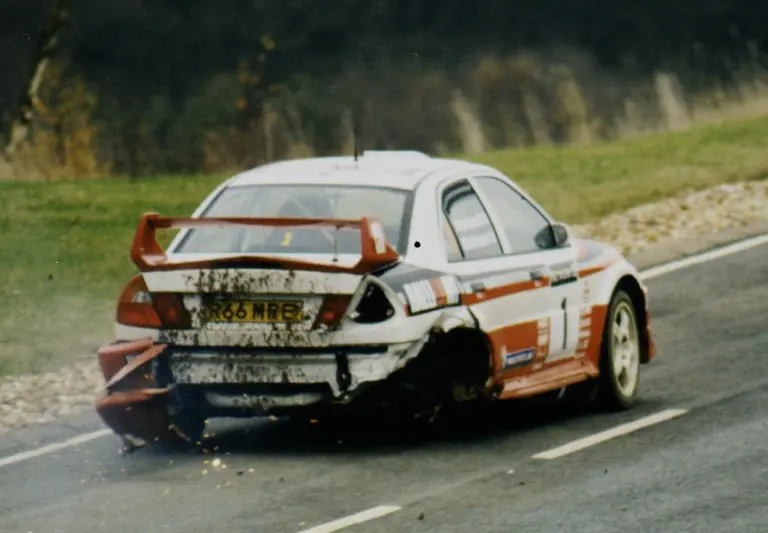 Videón a pillanat, amikor Makinen a legfontosabb telefonhívását kapta