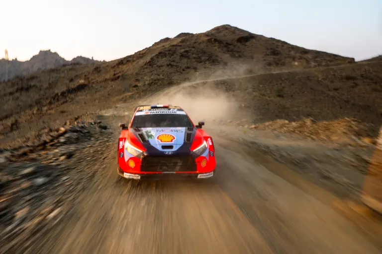 A WRC-mezőnynek tetszett a Szaúd-Arábia Rally, de nem szezonzáróként