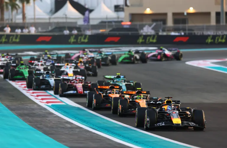 Ezért nem lépte meg a Red Bull és Verstappen azt, amit mindenki várt tőle Abu-Dzabiban