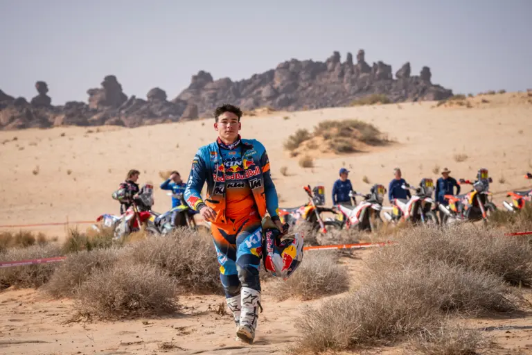 A KTM-es „csodagyerek” győzelmi esélyei véget értek a Dakaron