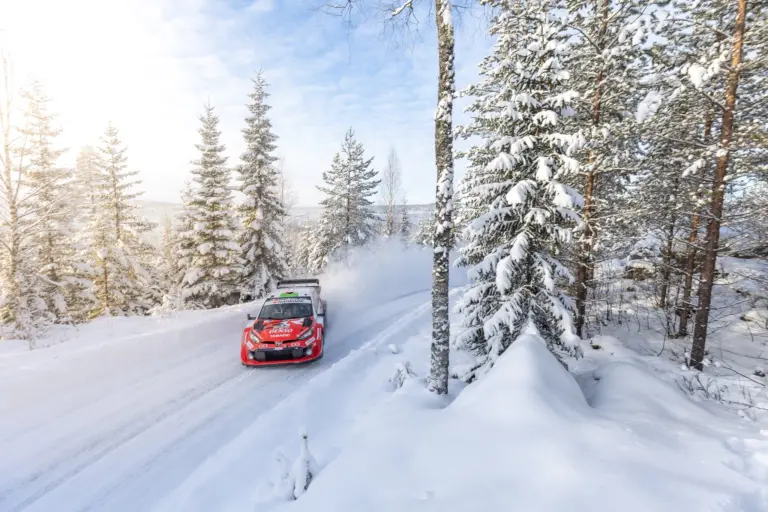 Evans irányított szombat délután a Svéd Rallyn, de még nem nyugodhat meg