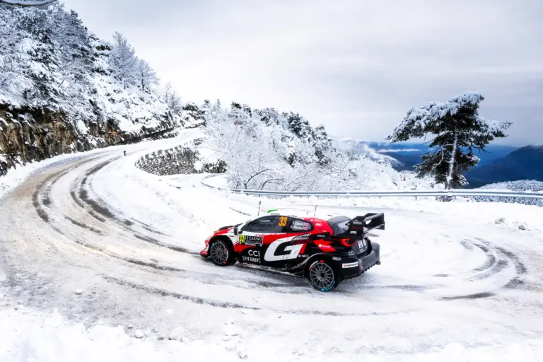 Tovább él Elfyn Evans két hatalmas szériája a WRC-ben