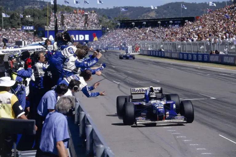 1995-ben búcsúzó F1-es pálya jelentkezett be, hogy kitöltse a tavaszi kényszerszünetet